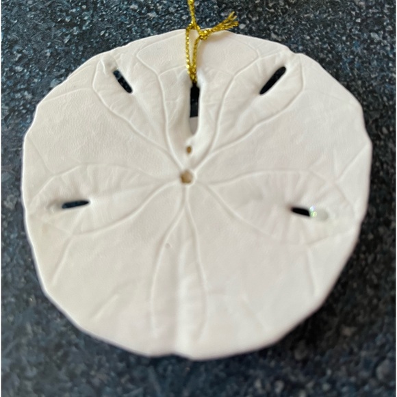 Vintage Santa on Maui Beach Real Sand Dollar Christmas Ornament Sea Shell - Picture 4 of 4